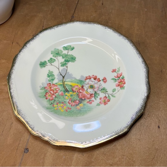 Alfred Meakin English Meadow 6.5” Plate Made in England, 18 Karat Gold Border - Picture 3 of 5